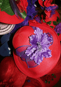 Chapeau rouge et violet pour Sainte Catherine